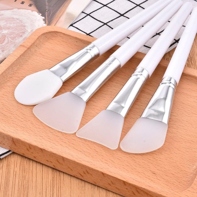 Group Head Brush - مجموعة من 4 فرش سيليكون بيضاء
