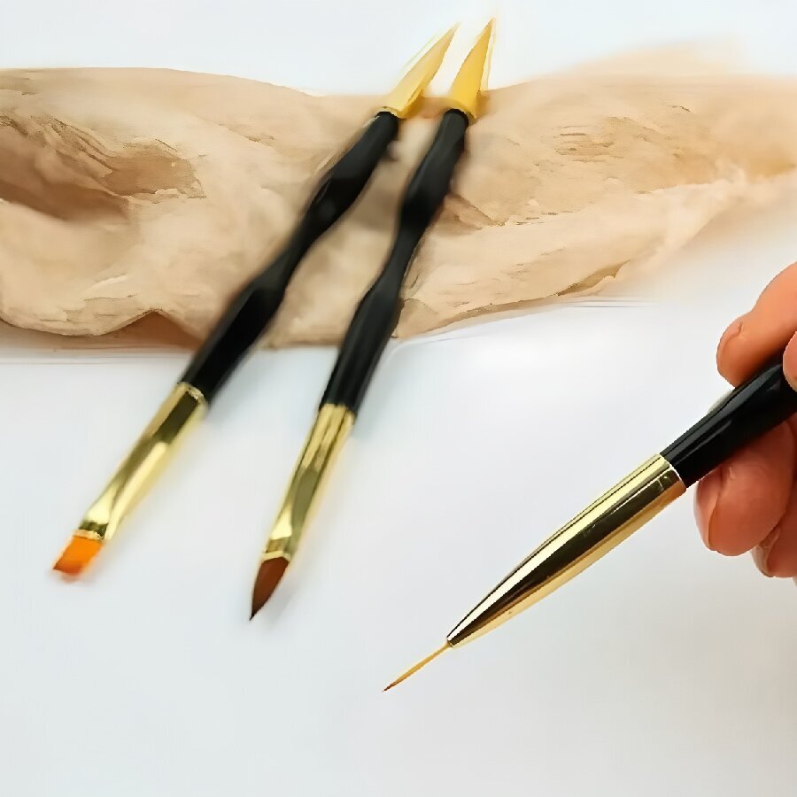 3 قطع من أقلام الرسم الفنية لل - مراجعة Group Head Brush وسعره