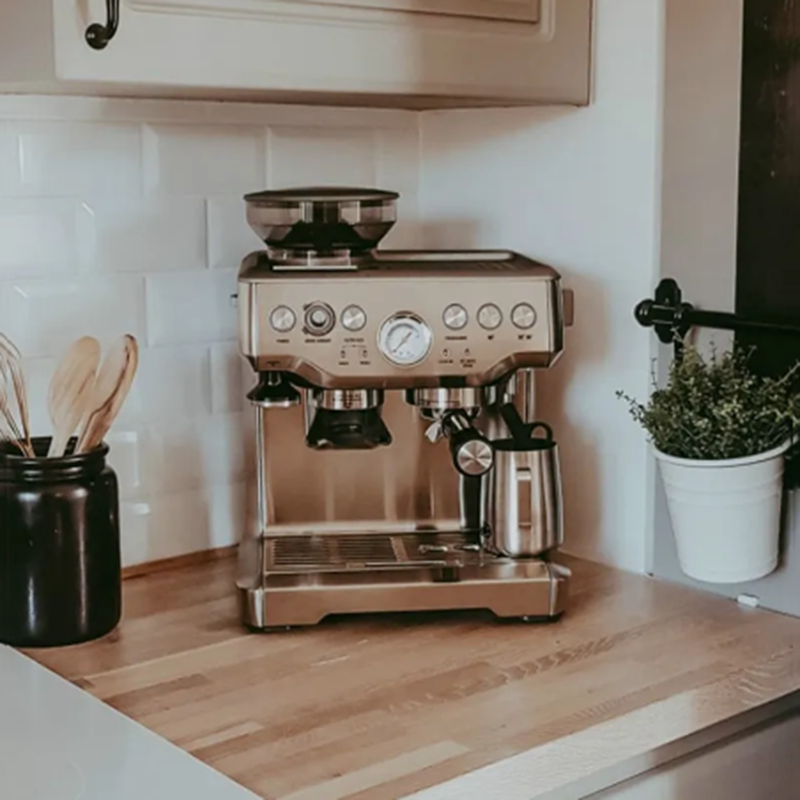 ماكينة صنع قهوة اسبريسو جديدة  - مراجعة Breville Espresso Bes870 وسعره